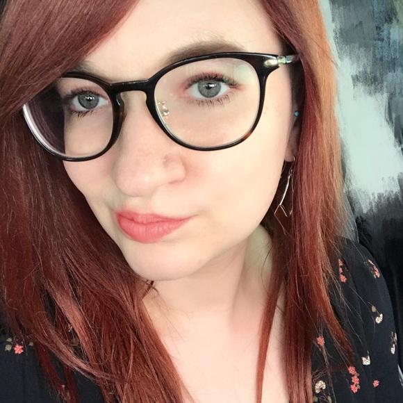 Meet your Posher, Bekka - Picture 1 of 1